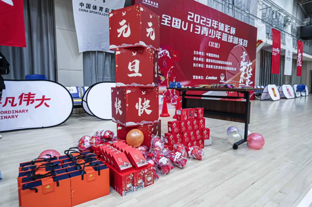 刻苦训练篮球时如何避免受伤的建议_0